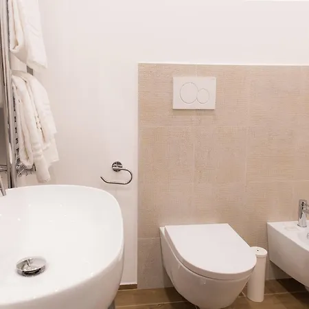 Gæstehus Nazionale Palace 4*