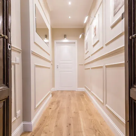 Nazionale Palace Pensión 4*