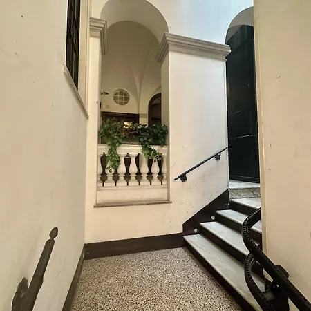 Pensión Nazionale Palace 4*